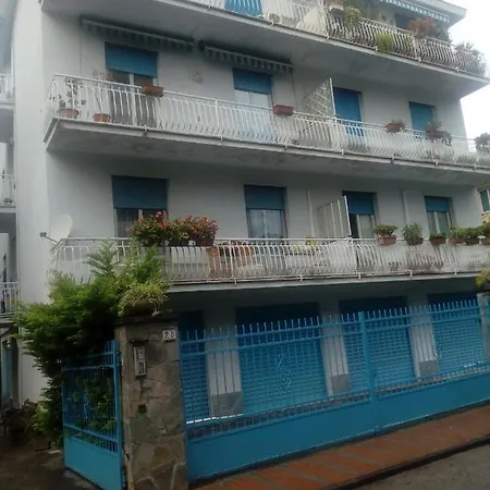 Casa Dada Apartment *